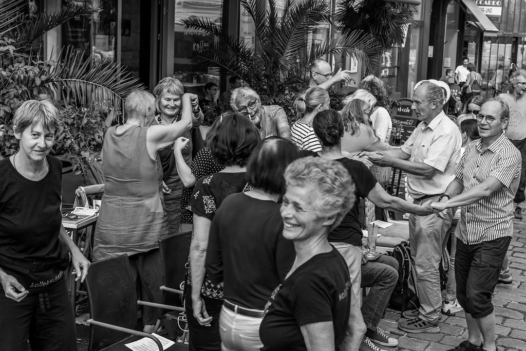 KraftderGemeinschaft Aufwaermen mit Publikum 0725